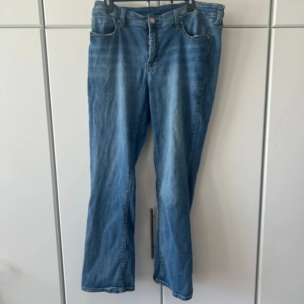 Seven7 Womens Bootcut Jeans Size 16 Medium Wash Stretch Denim Blue Pants